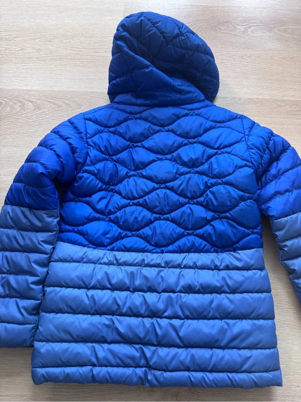 Columbia Kids Two-Tone Blue Hooded Puffer Jacket - Size 7/8